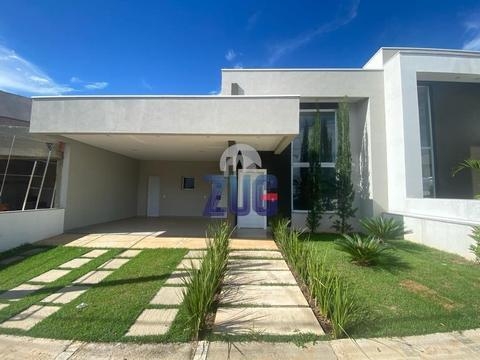 Casa à venda em Hortolândia, Parque Olívio Franceschini, com 3 quartos, com 192.14 m²